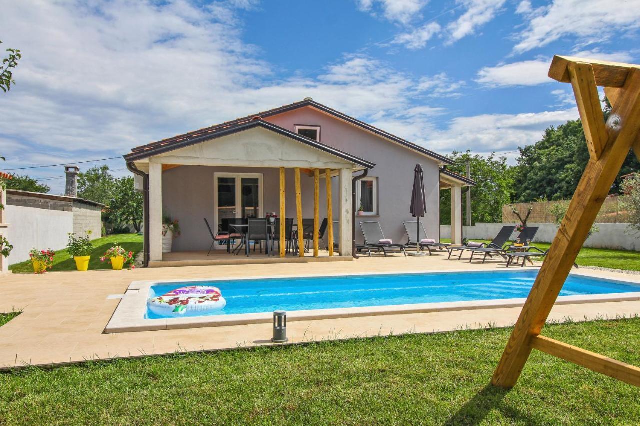 Вилла Natascha In Pamici - Haus Fuer 6 Personen Zminj Экстерьер фото